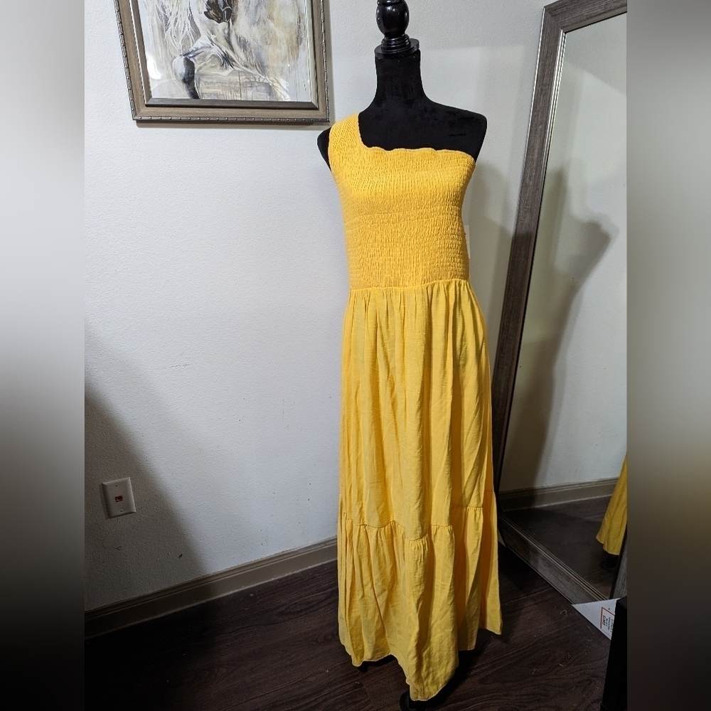 Nine West Smocked One Shoulder - Picture 4 of 10